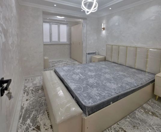 Сотувда 3 хонали квартира, 80 м²