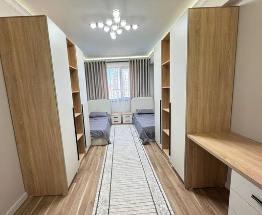Сотувда 4 хонали квартира, 102 м²