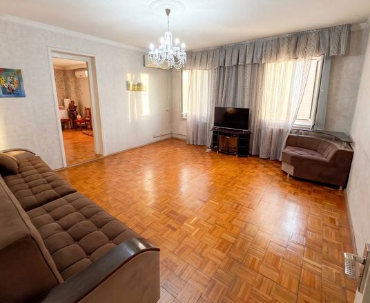 В продаже 4-комн. квартира, 100 м²