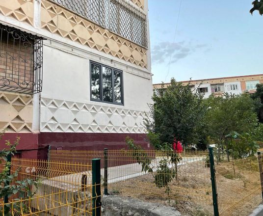 Сотувда 1 хонали квартира, 56 м²