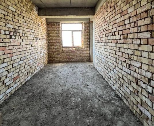 В продаже 4-комн. квартира, 98 м²