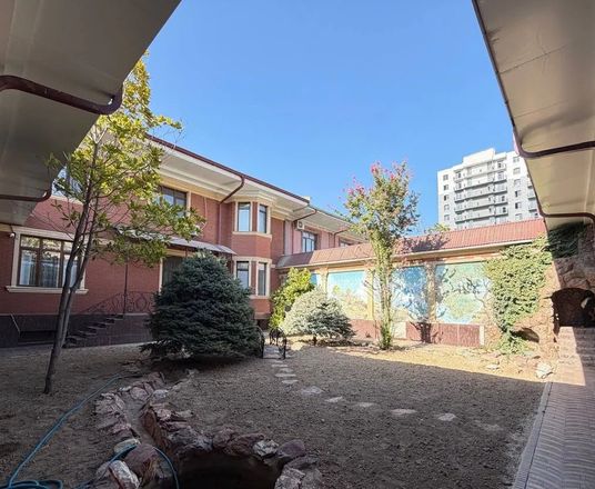 В продаже дом, 400 м², 2 этажа, 7 сот.