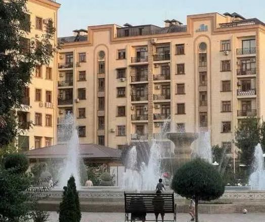 Сотувда 6+ хонали квартира, 257.9 м²