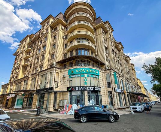 Сотувда 4 хонали квартира, 160 м²