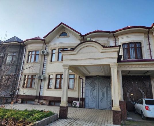 В продаже дом, 230 м², 3 этажа, 2,6 сот.