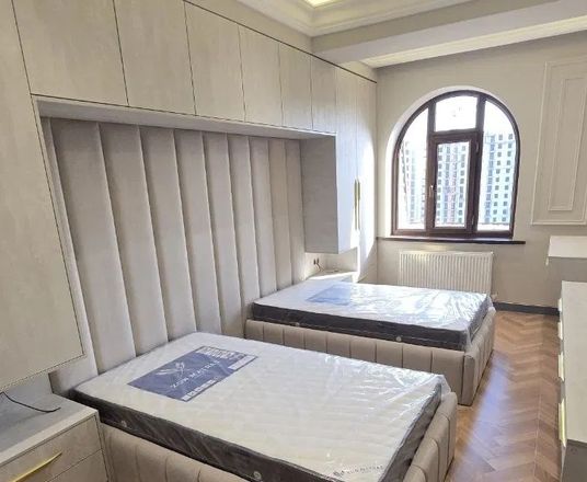 Сотувда 4 хонали квартира, 150 м²