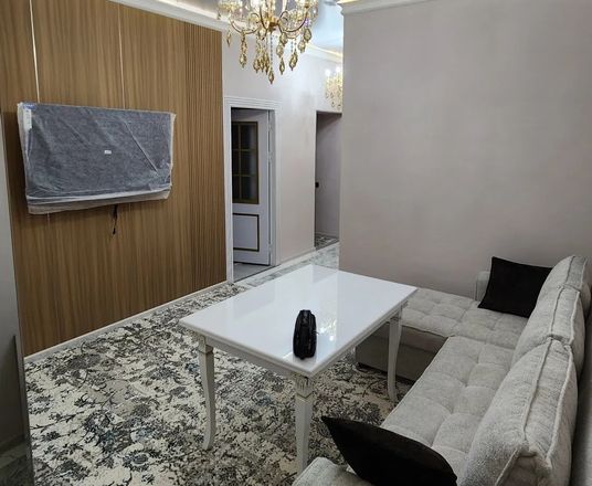 Сотувда 3 хонали квартира, 70 м²