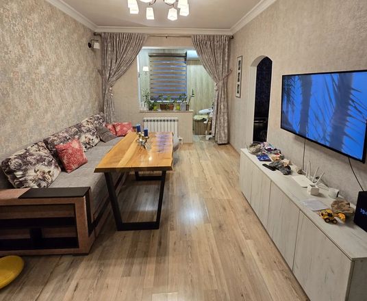 Сотувда 3 хонали квартира, 63 м²