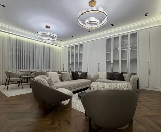 В продаже 5-комн. квартира, 180 м²