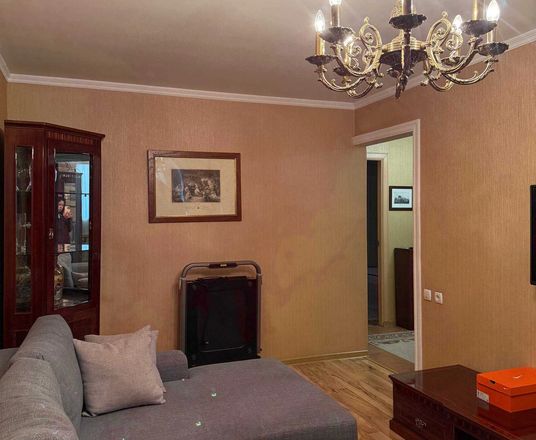 Сотувда 3 хонали квартира, 64 м²