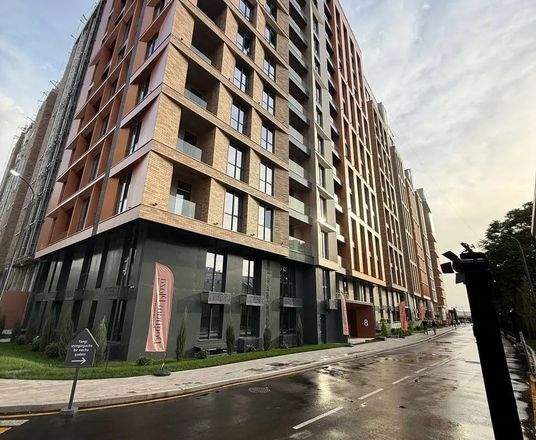 Сотувда 4 хонали квартира, 104 м²