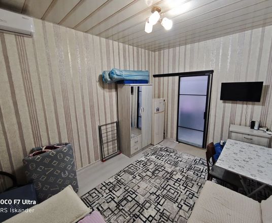 Сотувда 1 хонали квартира, 20 м²