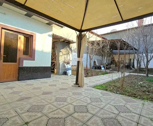 В продаже дом, 550 м², 1 этаж, 5,5 сот.