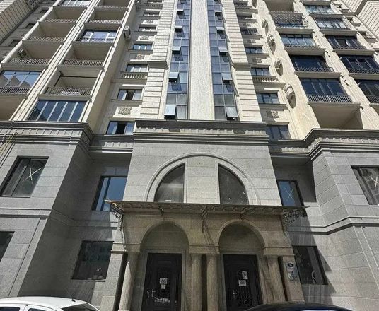 Сотувда 2 хонали квартира, 70 м²