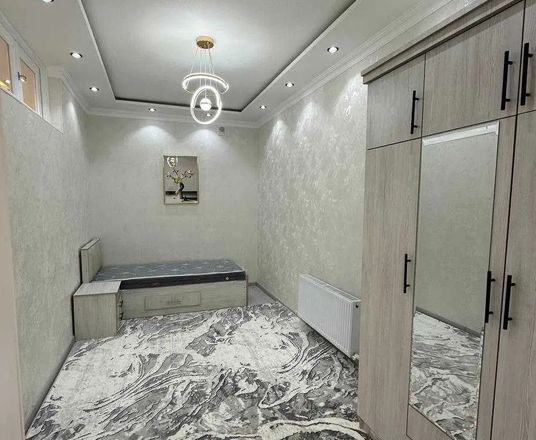 Сотувда 3 хонали квартира, 90 м²
