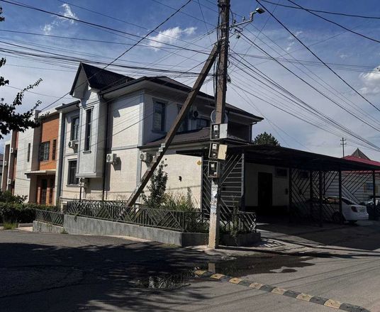 В продаже дом, 255 м², 2 этажа, 2,5 сот.