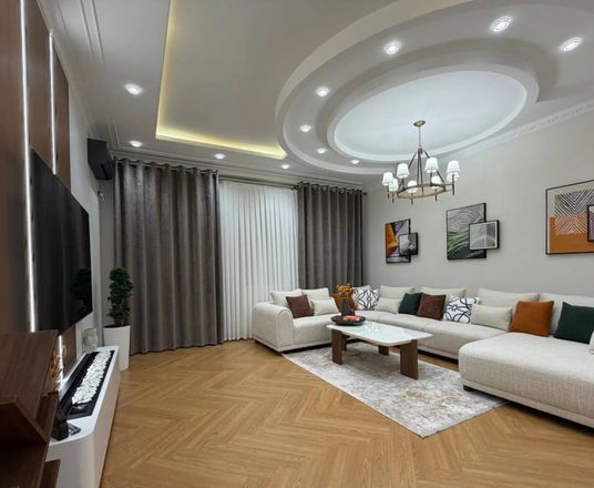 Сотувда 3 хонали квартира, 124 м²