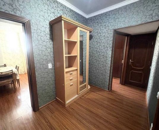 Сотувда 2 хонали квартира, 60 м²