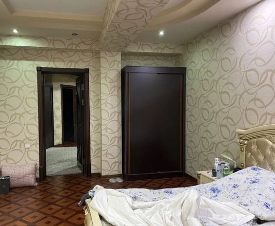 Сотувда 3 хонали квартира, 174 м²