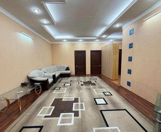 Сотувда 3 хонали квартира, 74 м²