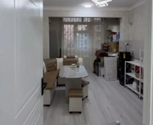 Сотувда 2 хонали квартира, 60 м²