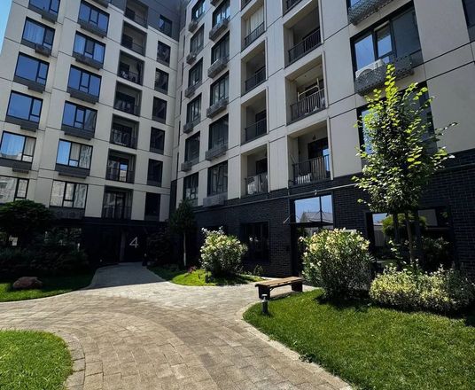 Сотувда 3 хонали квартира, 94 м²