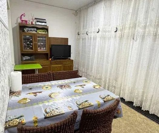 Сотувда 2 хонали квартира, 65 м²