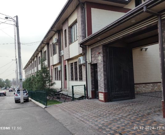 В продаже дом, 150 м², 3 этажа, 2 сот.