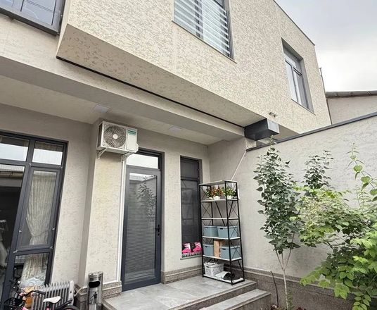 В продаже дом, 120 м², 2 этажа, 1 сот.