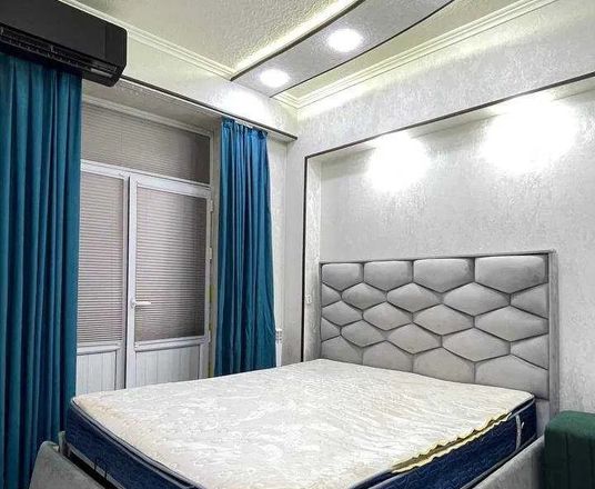 Сотувда 3 хонали квартира, 65 м²