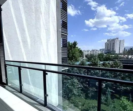 Сотувда 4 хонали квартира, 51 м²