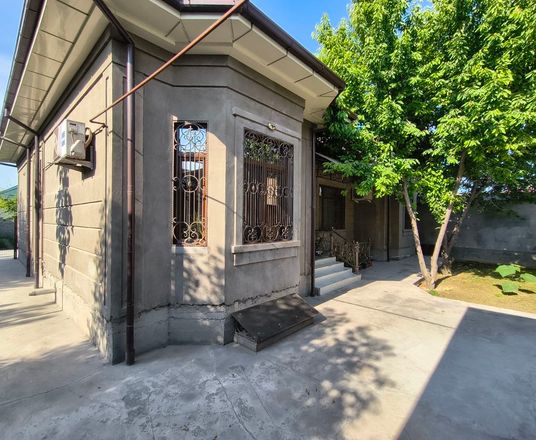В продаже дом, 160 м², 1 этаж, 10 сот.