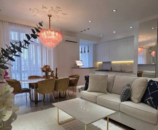 Сотувда 3 хонали квартира, 90 м²
