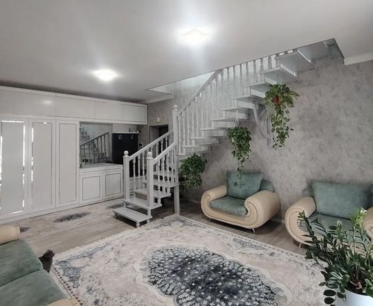 В продаже 3-комн. квартира, 240 м²