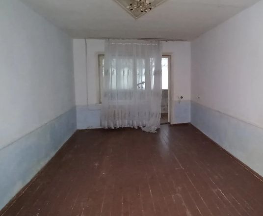 Сотувда 3 хонали квартира, 80 м²