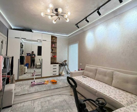 Сотувда 2 хонали квартира, 42 м²