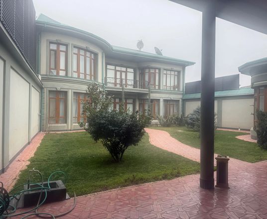 Сотувда уй, 400 м², 2 қаватли, 6 сот.
