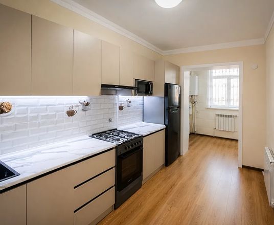 Сотувда 4 хонали квартира, 81 м²