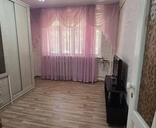 Сотувда 3 хонали квартира, 75 м²