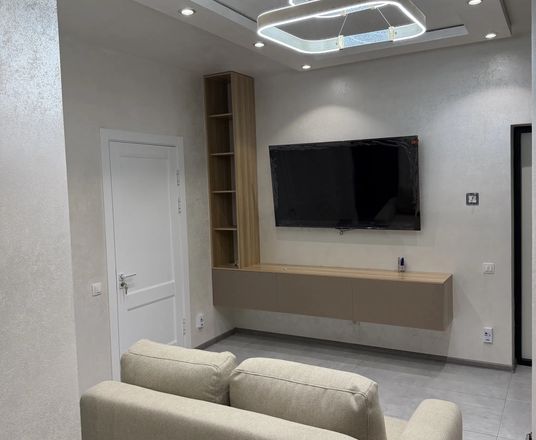 Сотувда 1 хонали квартира, 42 м²