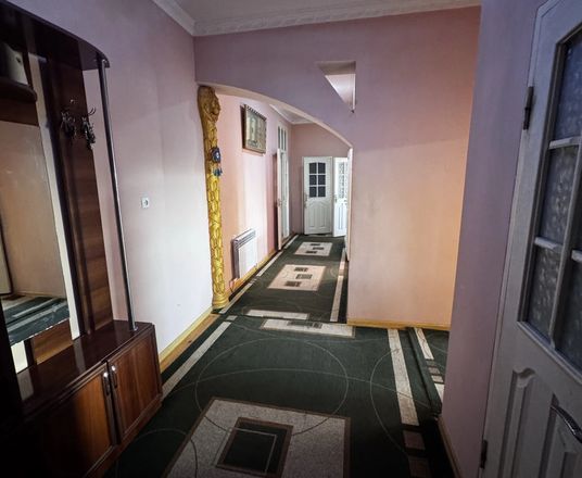 Сотувда 4 хонали квартира, 91 м²