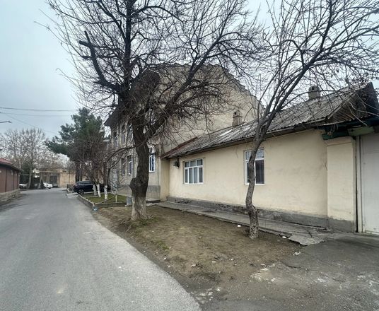 Сотувда уй, 423 м², 1 қаватли, 4,2 сот.