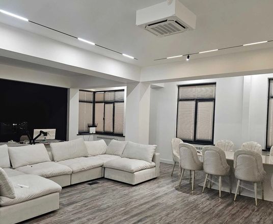 В продаже 4-комн. квартира, 193.5 м²