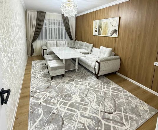 Сотувда 3 хонали квартира, 80 м²