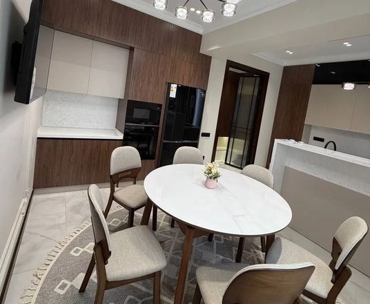 Сотувда 4 хонали квартира, 140 м²