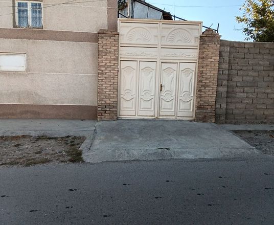 Сотувда уй, 318 м², 2 қаватли, 18 сот.