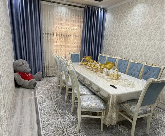 В продаже дом, 200 м², 1 этаж, 6 сот.