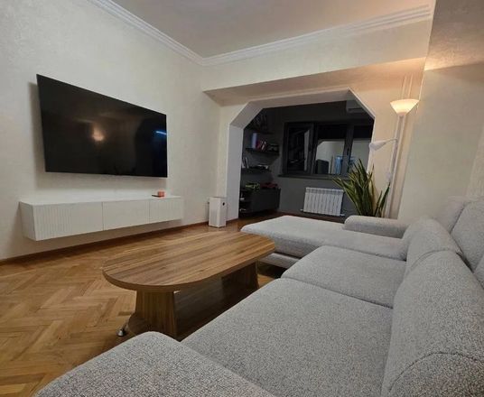 Сотувда 2 хонали квартира, 60 м²