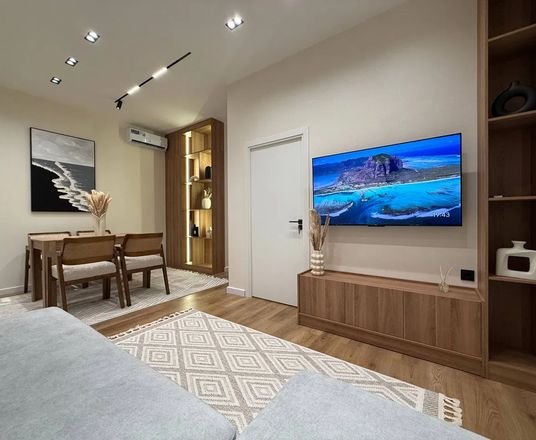 В продаже 2-комн. квартира, 55 м²