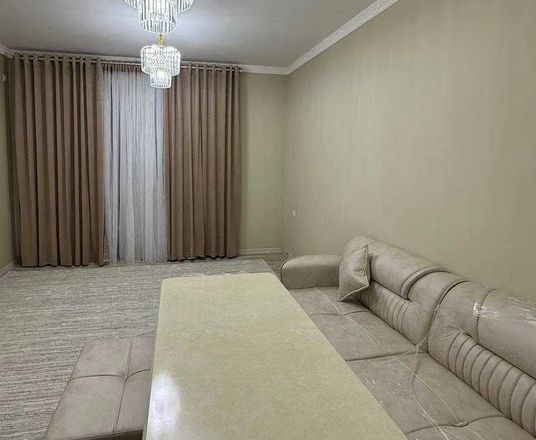 Сотувда 2 хонали квартира, 70 м²